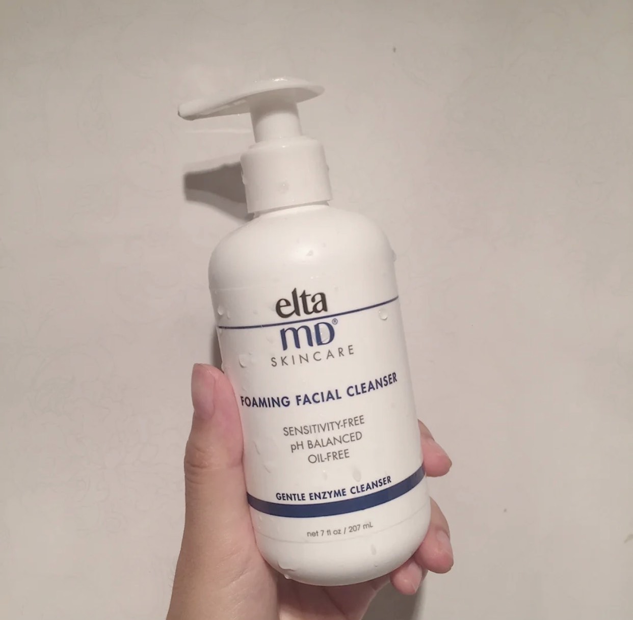 cemoy神经酰胺精华水夏天适合用吗,cemoy水乳提亮肤色吗