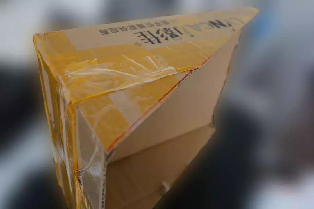 尼康定焦镜头35f1.8跑焦吗,镜头跑焦的原因有哪些呢