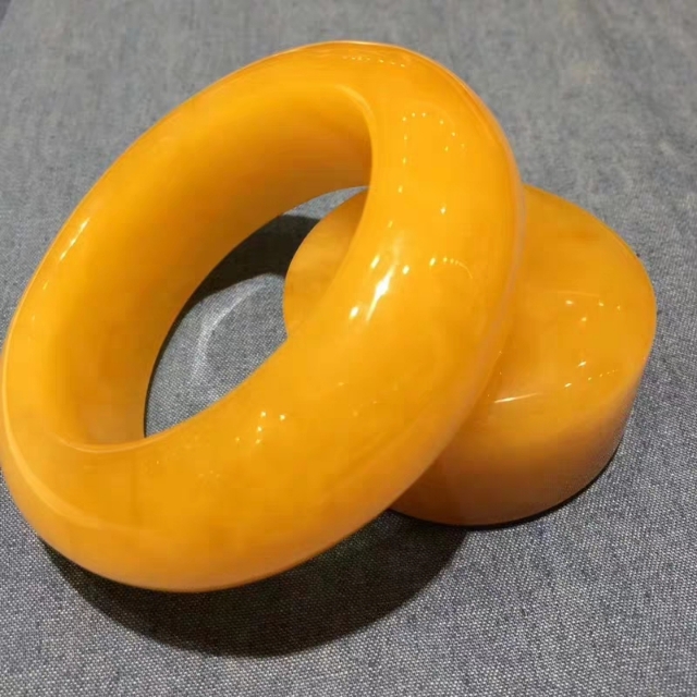 天然鸡油黄蜜蜡是什么,鸡油黄蜜蜡等级划分和价格区别