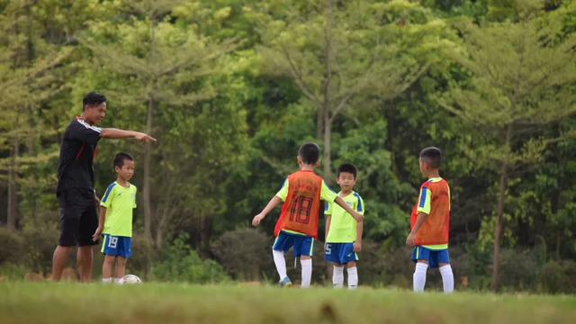 鎴戞槸鍓嶉攱,鎴戞槸鍓嶉攱txt