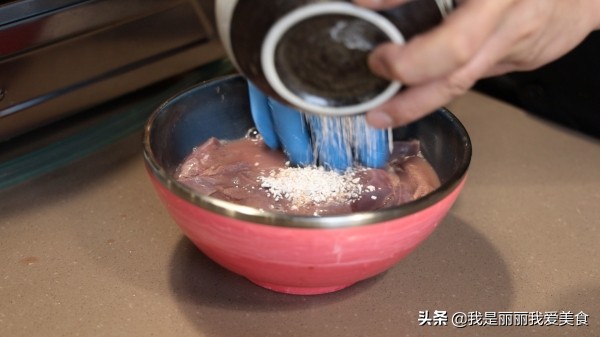 麻油猪肝汤猪肝不柴,白油猪肝怎么炒好吃又嫩