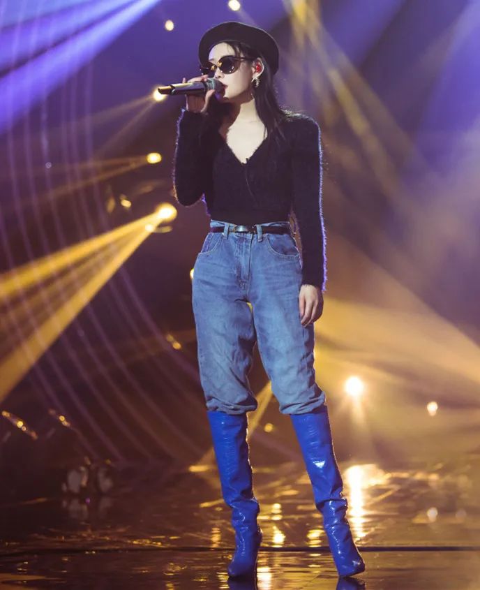 袁娅维黑色皮裤,袁娅维皮裤