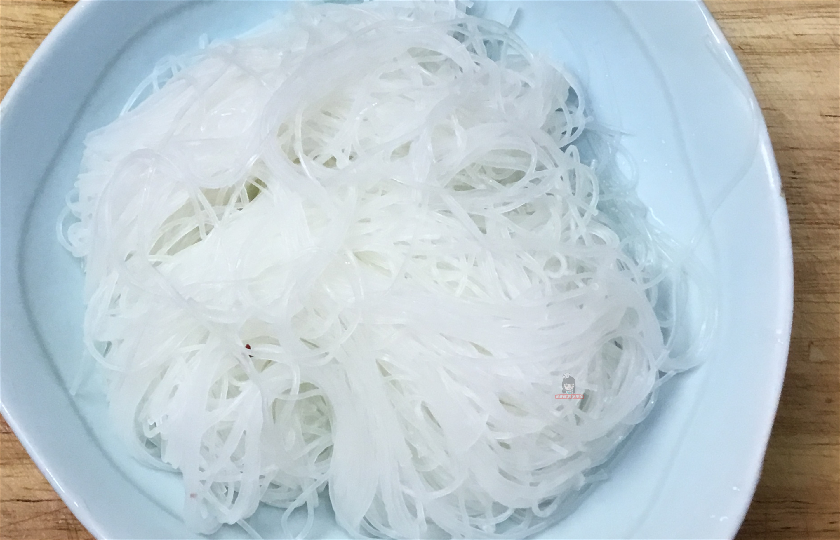 蒜蓉粉丝扇贝最正宗的做法,这才是真正的正宗蒜蓉粉丝扇贝