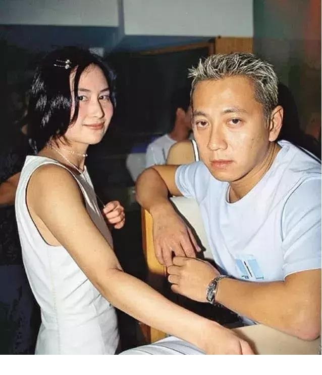 何超琼的传奇人生,何超琼的智慧与超凡的能力