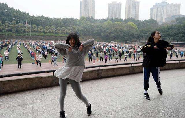 易烊千玺王俊凯王源说重庆话,重庆易烊千玺去过的地方