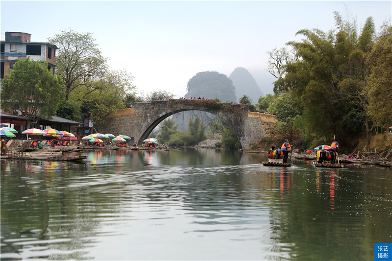阳朔遇龙河8人船打水筏漂流,阳朔遇龙河竹筏八人筏