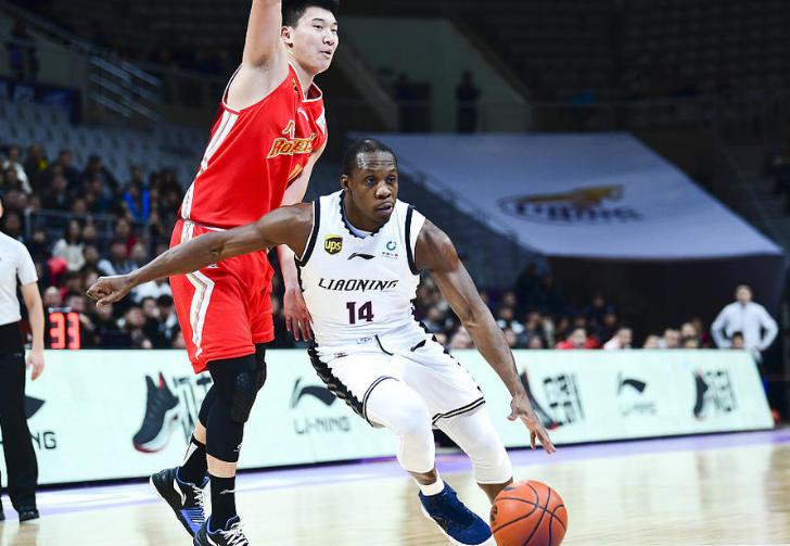 真吓人！赢八一一场苦涩的胜利，连胜终结王险些终结自己