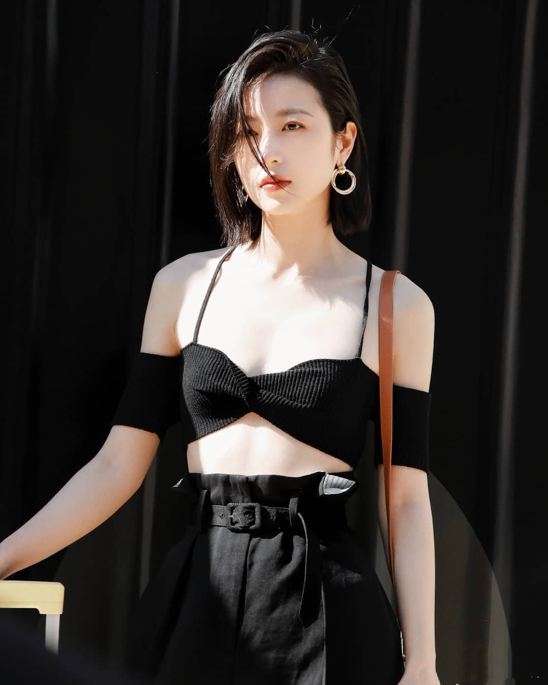 周雨彤气场穿搭,周雨彤很酷的视频