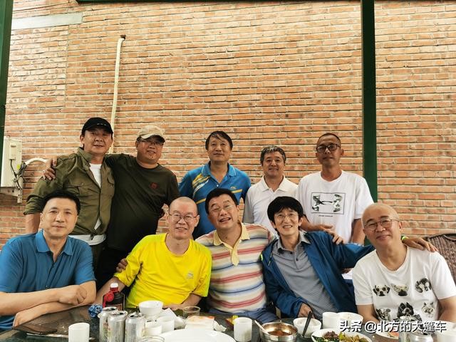 所有装备装进新房车,房车环游重走中国路准备完毕天亮就出发