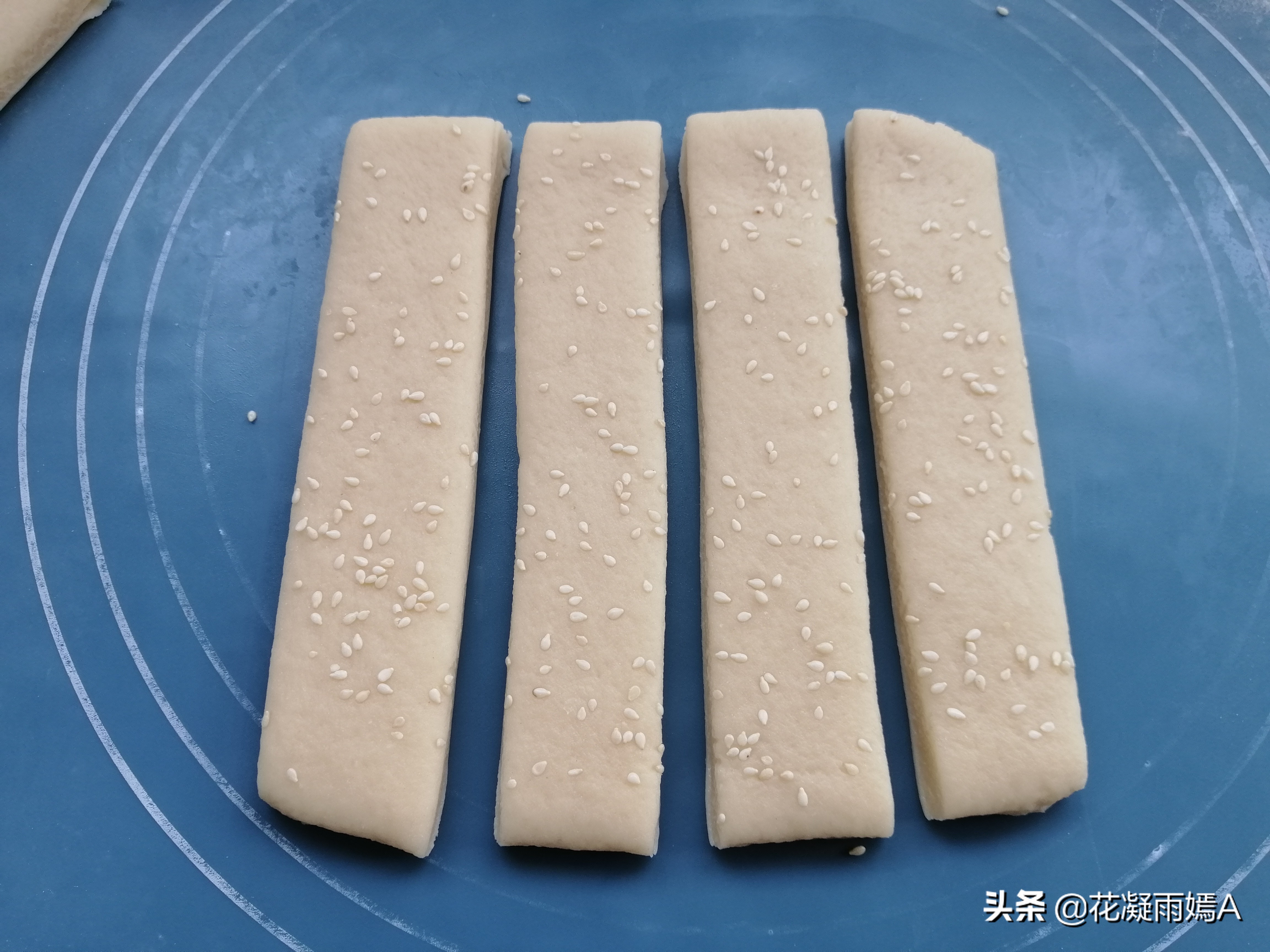 北方美食蜜三刀怎么做,家庭自制蜜三刀点心