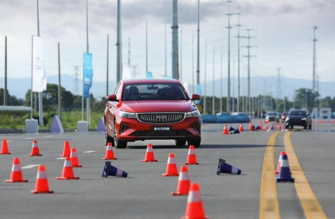 第四代帝豪提示网络异常是咋回事,第四代帝豪为什么没网