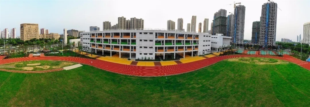 河西致远中学,南京河西致远初级中学和河西南外