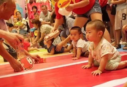 跳蚤市场热热闹闹,跳蚤市场活动