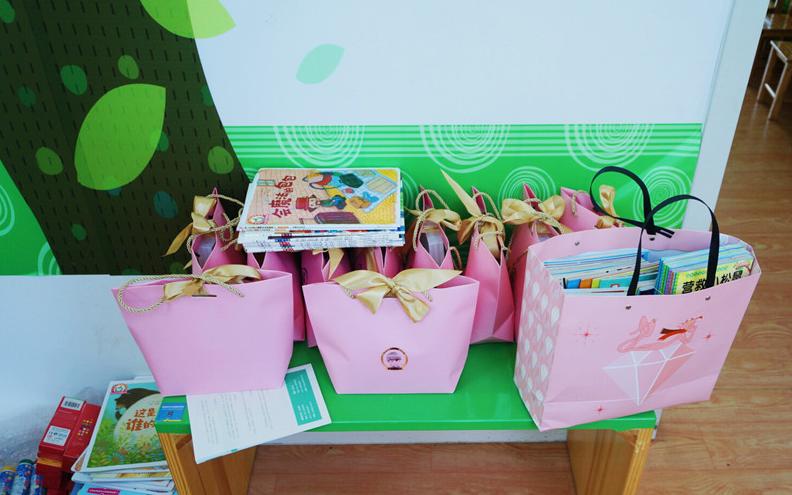 给小孩子准备礼物准备什么样的,给小孩子买什么样的礼物最好