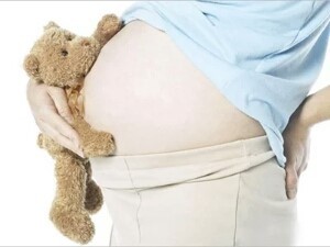 二胎妈妈频繁宫缩,命悬一线却浑然不知