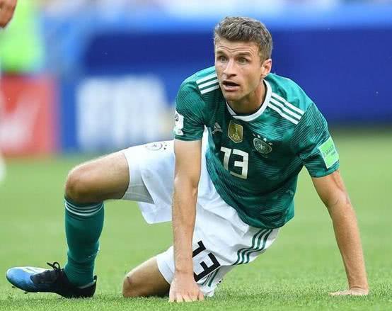 足球几个特殊的球衣号,足球历史上特殊的球衣号码