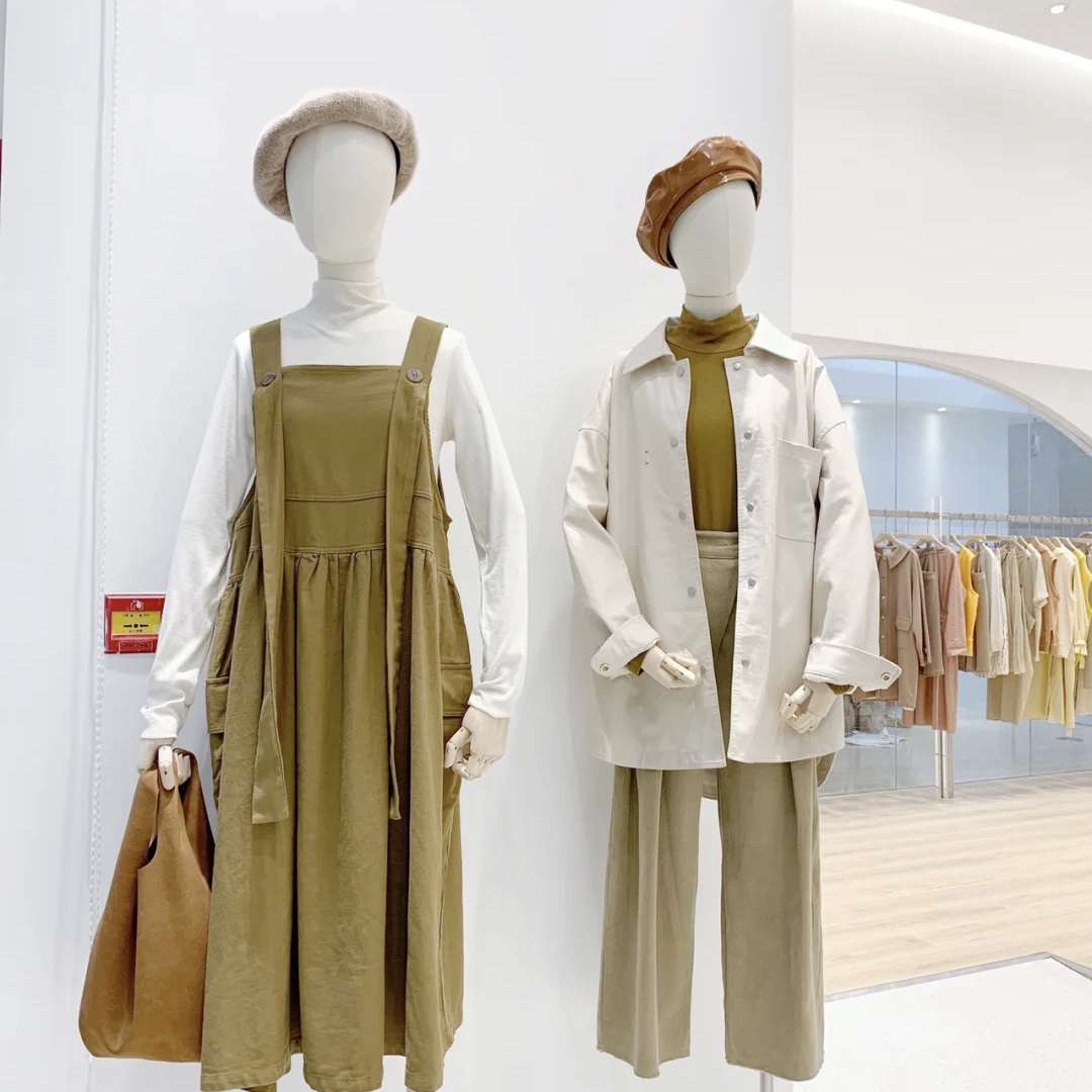 衣服质量不好实体店商家不给退,衣服质量问题商家不给退怎么回复