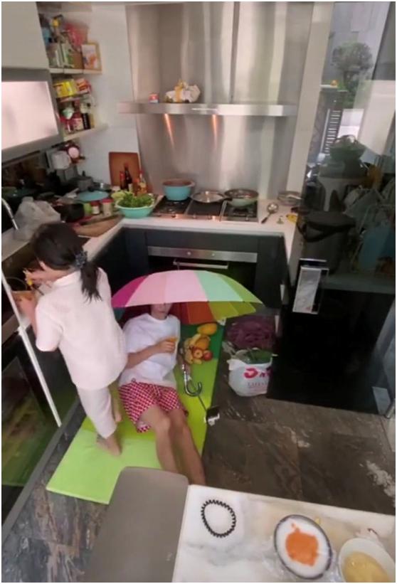 张晋蔡少芬全家合影,张晋蔡少芬全家照片