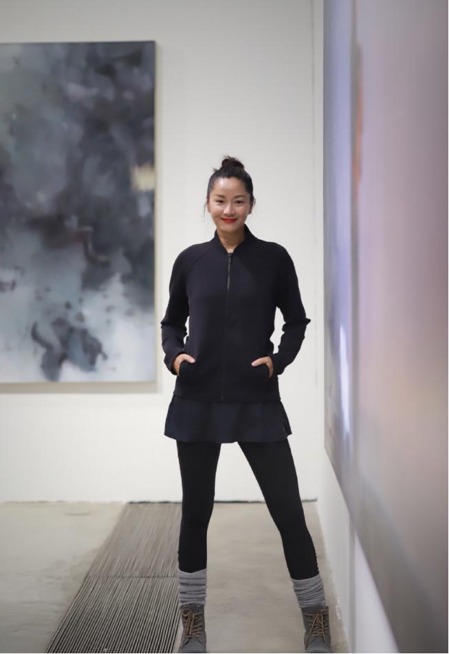 瞿颖真是太会保养了，48岁的年纪皮肤状态似少女，谁看了不羡慕