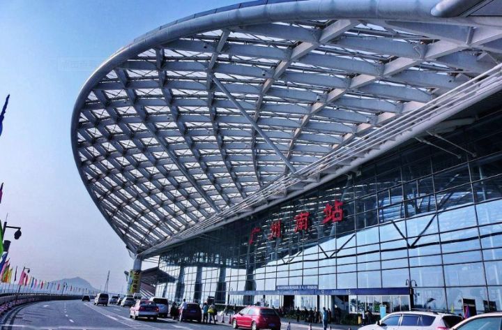 广州南站附近免费停车场有哪些,广州南站的附近停车场收费标准