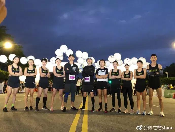 徐濠萦陈奕迅谁介绍的,徐濠萦年轻照片都演过什么电视剧