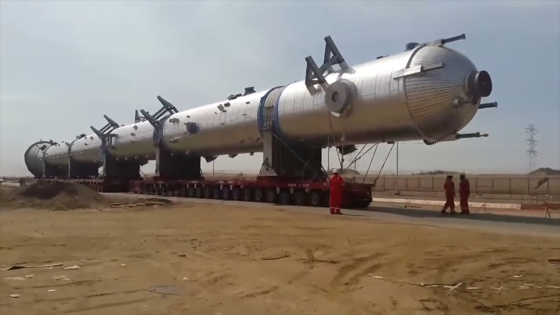 中国制造最大的汽车轮胎有多大,中国自主研制的大型轮胎