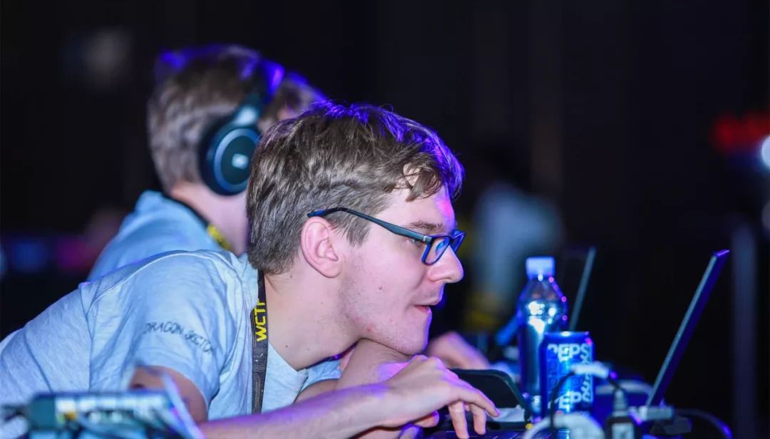 一场永不散场的黑客宴席