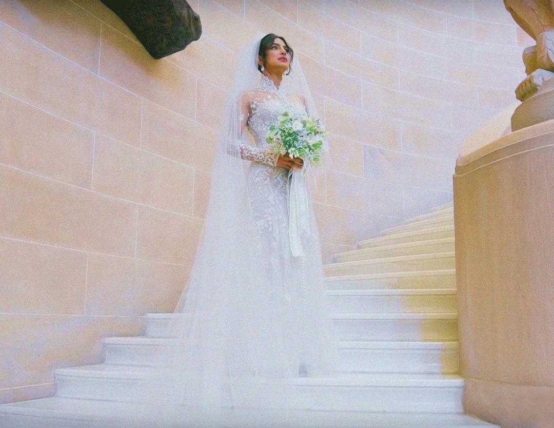 看看最美的新娘子，2019争取把2018送出去的份子钱收回来～