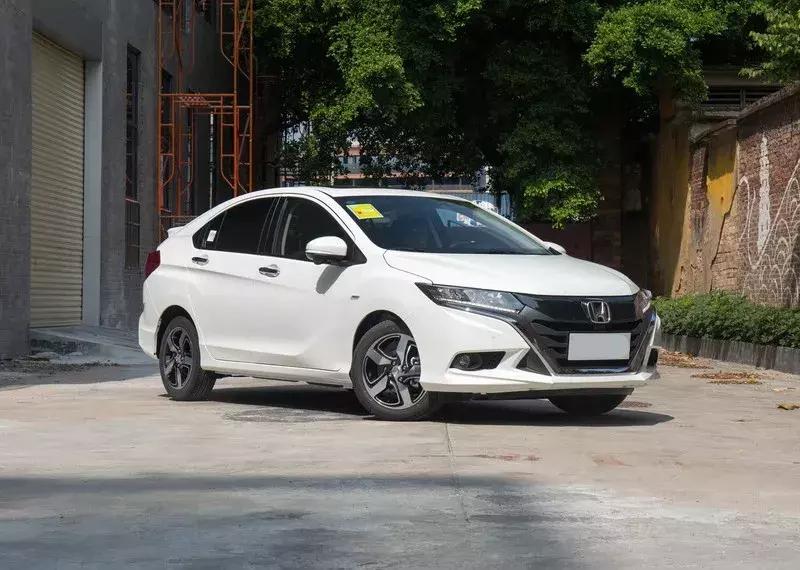 竞瑞是地球梦发动机吗,18年的本田竞瑞卖多少钱