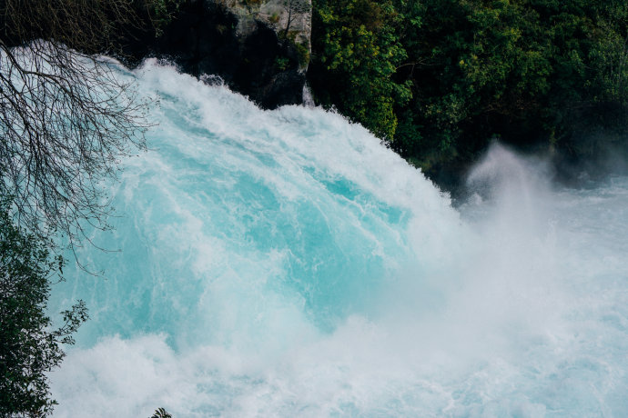 新西兰｜在首屈一指的滑雪胜地，与黑天鹅一起戏水