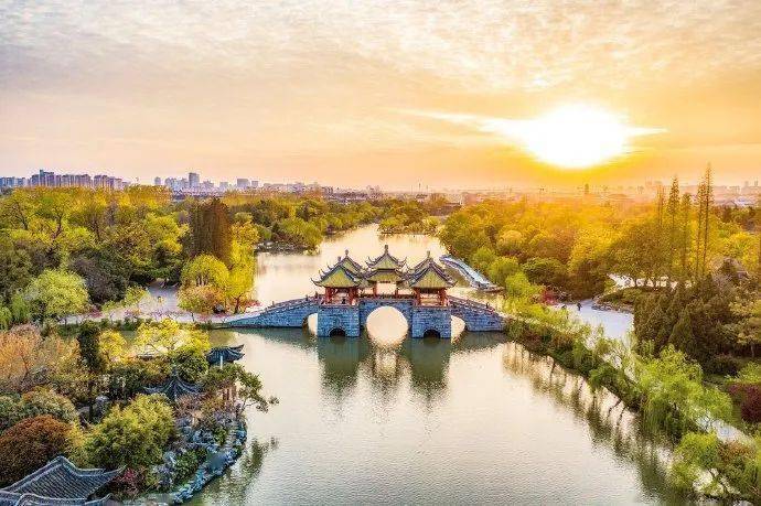 江苏省南京市排名前十的美食,江苏美食排行榜前十名有哪些