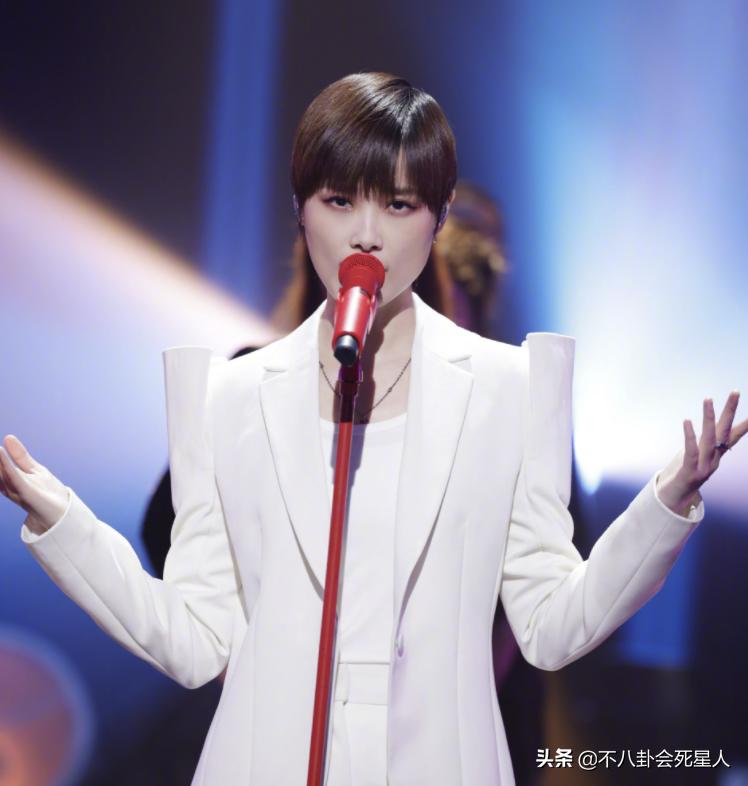 超女第一名李宇春,超女冠军李宇春近况