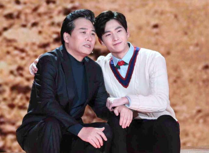 王菲孙俪演唱会唱歌,王菲孙俪同台演唱