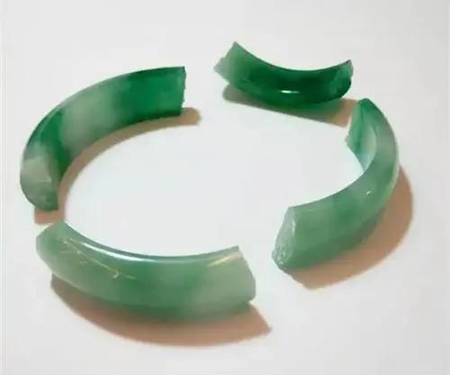 看翡翠去四会哪里,揭阳翡翠和四会翡翠有什么区别