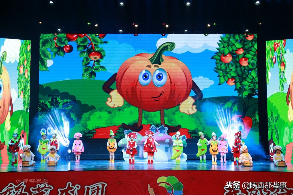 小天鹅艺术团童心向党,陕西省小天鹅艺术团点亮中国梦