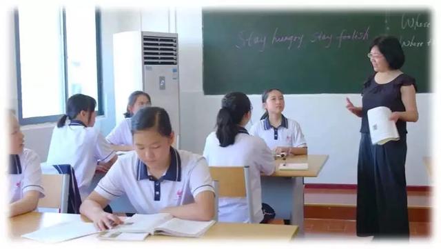 坚守教育初心当学生引路人,坚守教师初心做学生的引路人征文