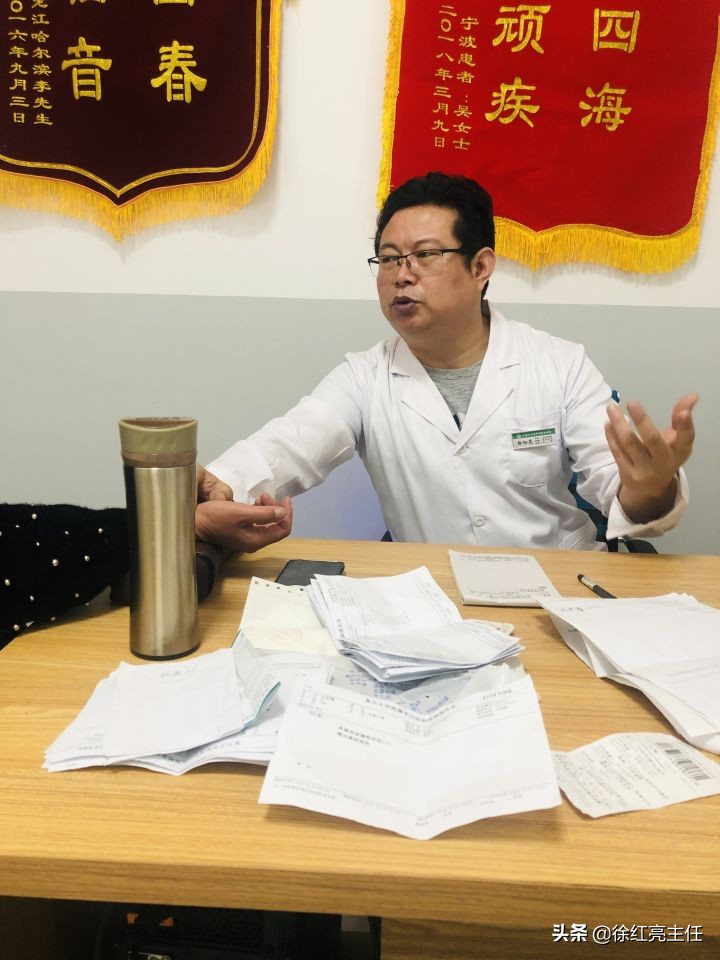 手掌脚掌红疹是梅毒吗,手掌唯一一个红疹会是梅毒吗