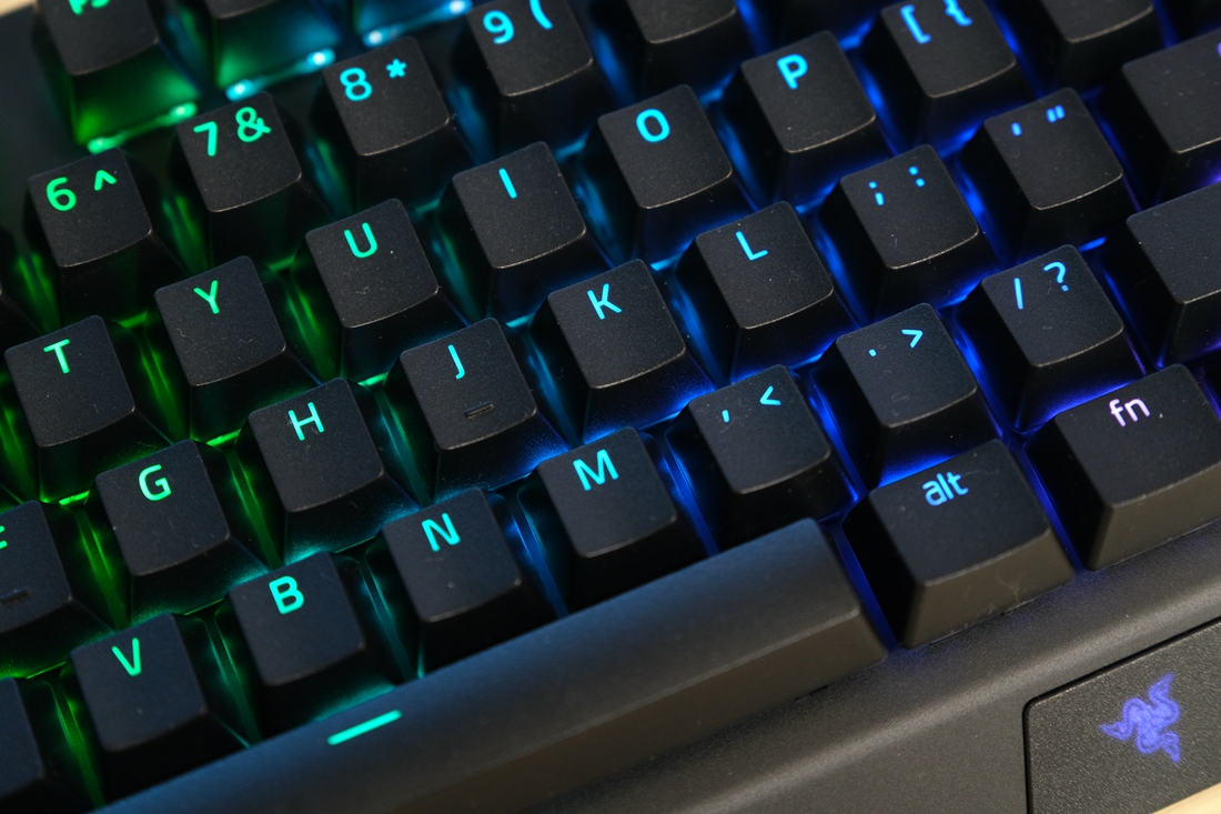 雷蛇黑寡妇蜘蛛v3无线pro机械键盘,雷蛇黑寡妇蜘蛛键盘灯光设置教程