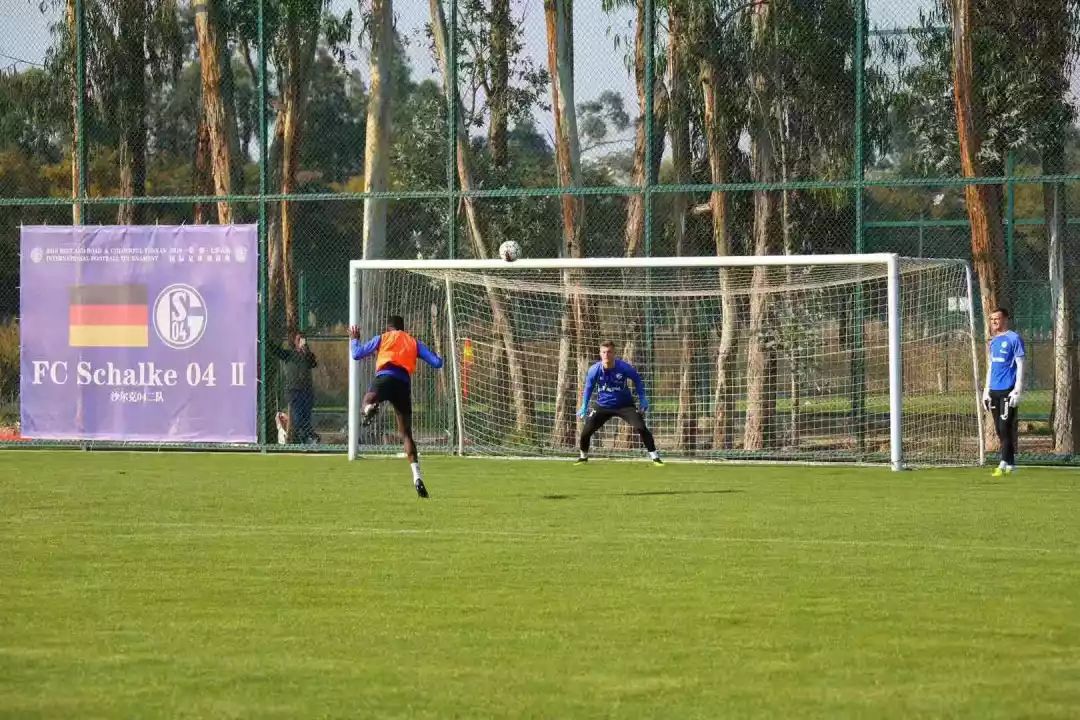 沙尔克04来华,沙尔克04重返德甲联赛主场首秀