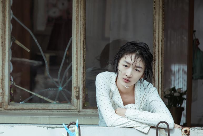 周冬雨和王锵发布会,王锵周冬雨最新视频