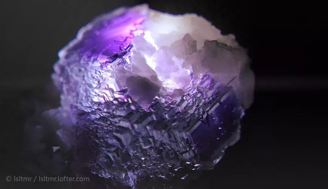 太强了！她笔下的「神秘画风」真是惊艳！