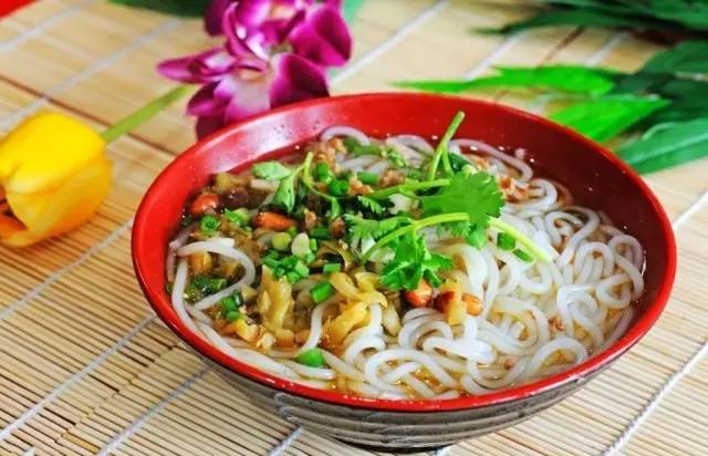 新疆揪片汤饭,新疆正宗的揪片子汤饭