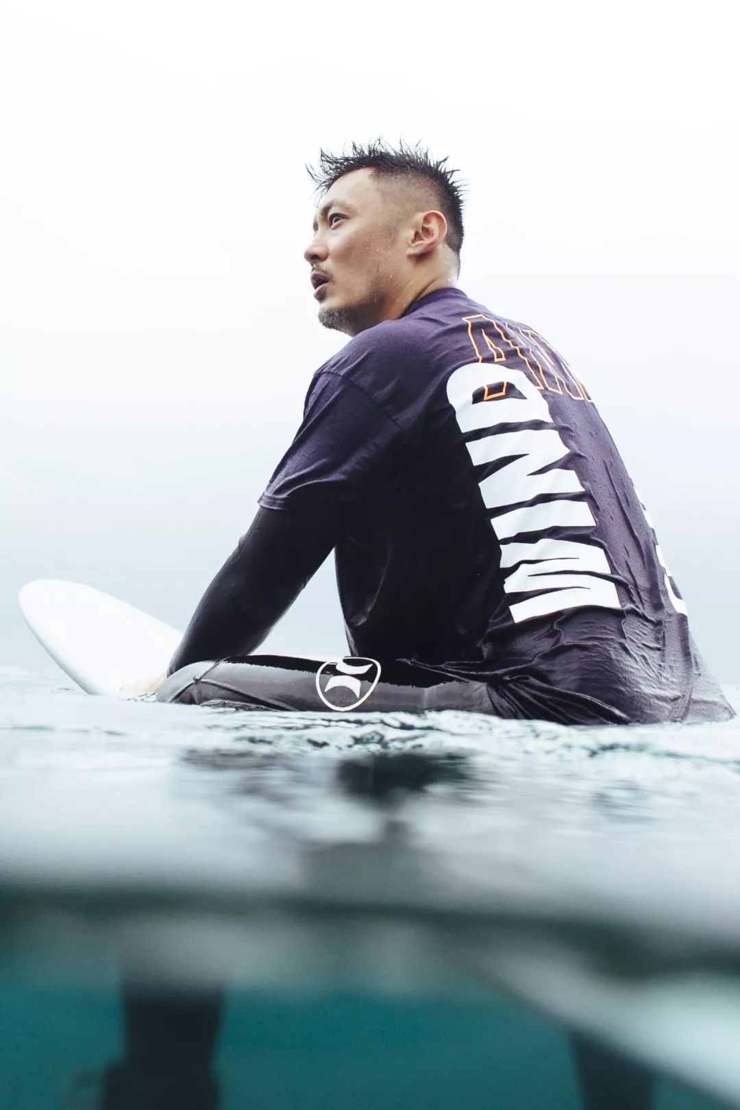 各路明星疯狂带货的新晋街头品牌，最浪的潮牌是海风WINDANDSEA