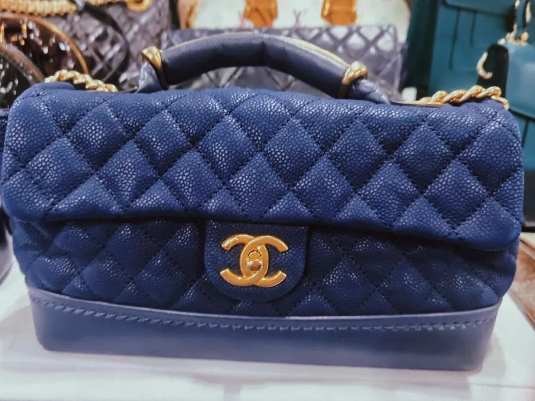 为什么古驰比香奈儿便宜,gucci和香奈儿哪个更高档