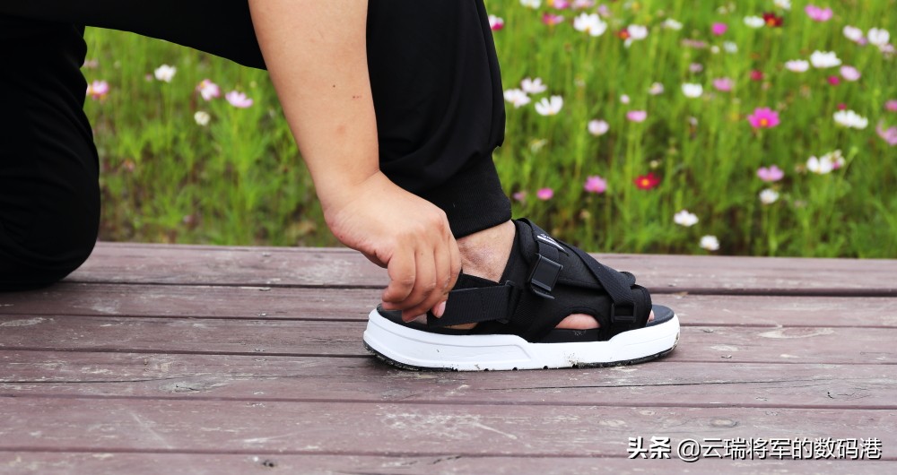 走出自己的品味——FREETIE两穿休闲凉鞋体验