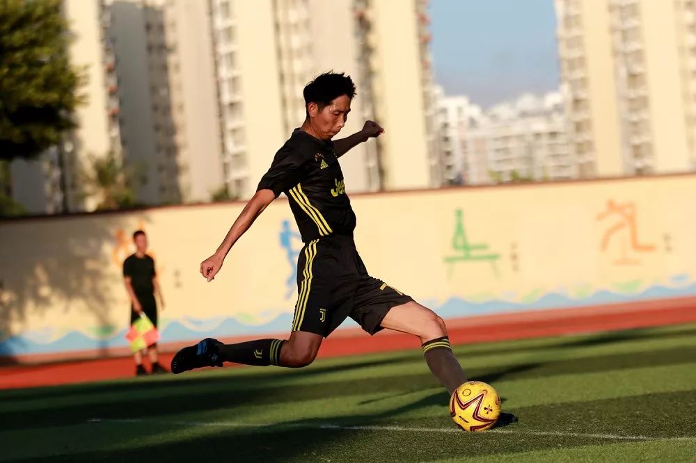 军营足球赛直播,走一起去看球赛