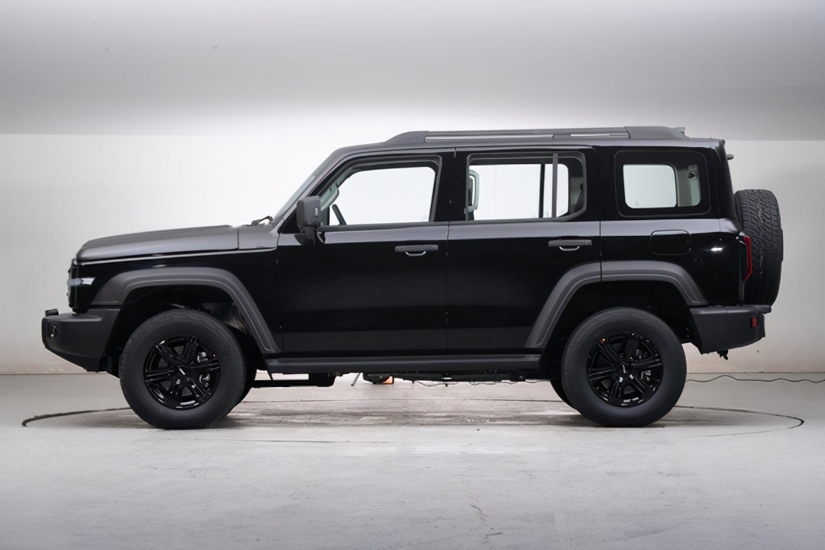 可上山下海，能家用带娃，推荐三款入门级越野车，适合平民玩家