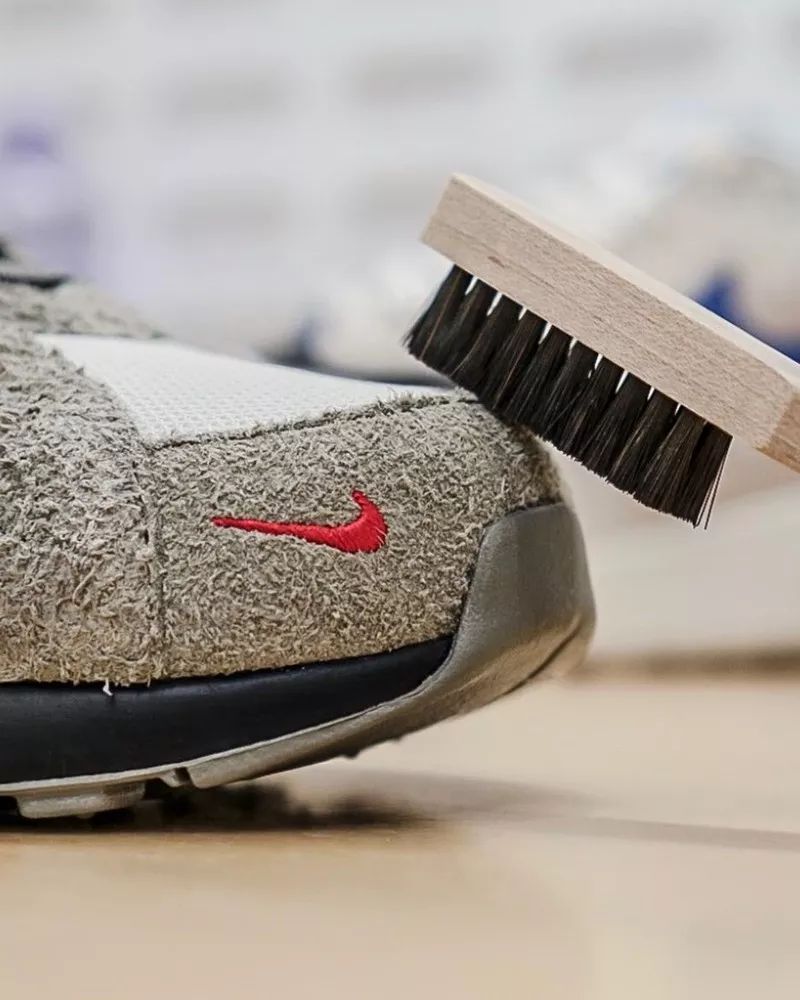 球鞋表面脏了怎么清理,球鞋脏了怎么修复