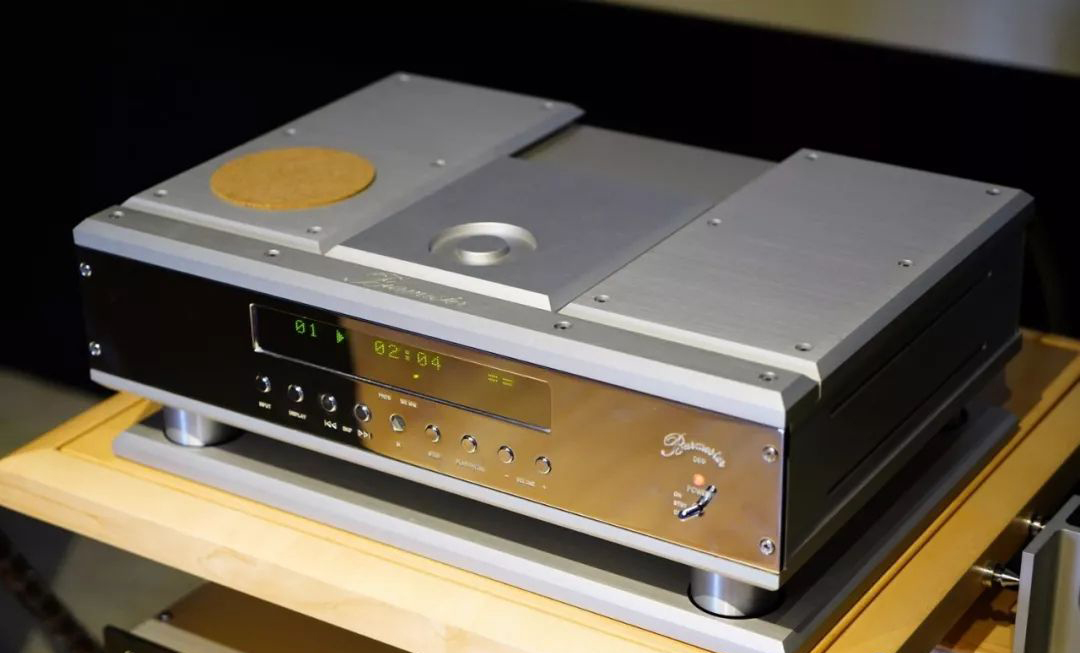 如美玉,德国dynamikks音箱