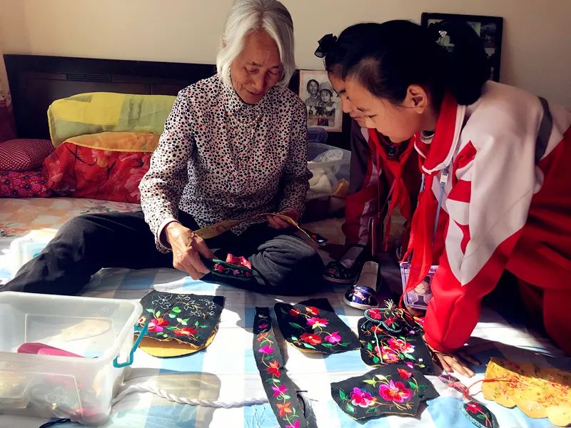 官宣！26张图，有咱乌审人暖暖敬老情，亮点在最后~